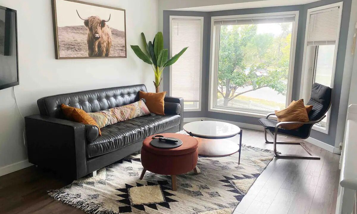 Photo of Livingroom in Northwest Calgary