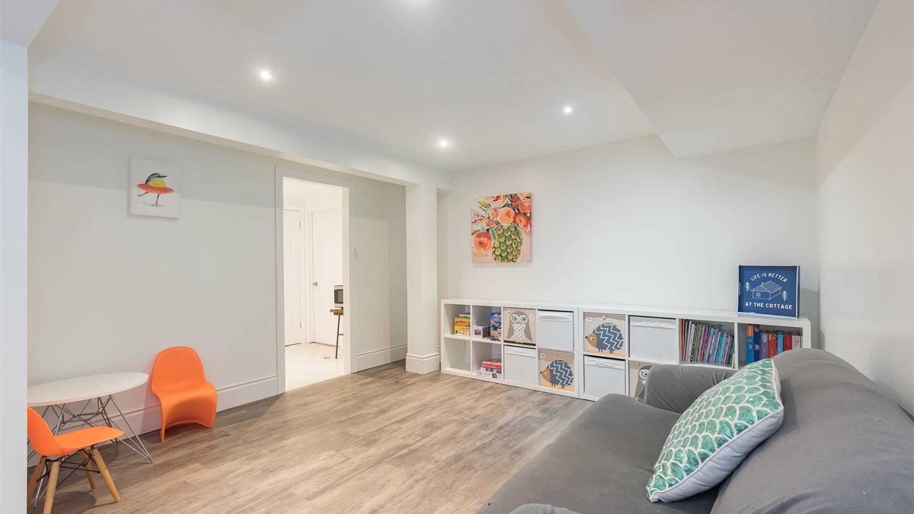 Photo of Livingroom in Tiny