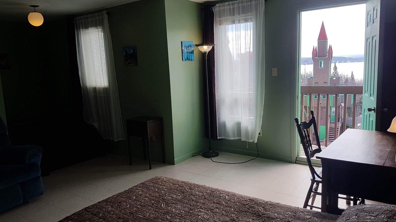 Photo of Bedroom in Pointe-a-la-Garde