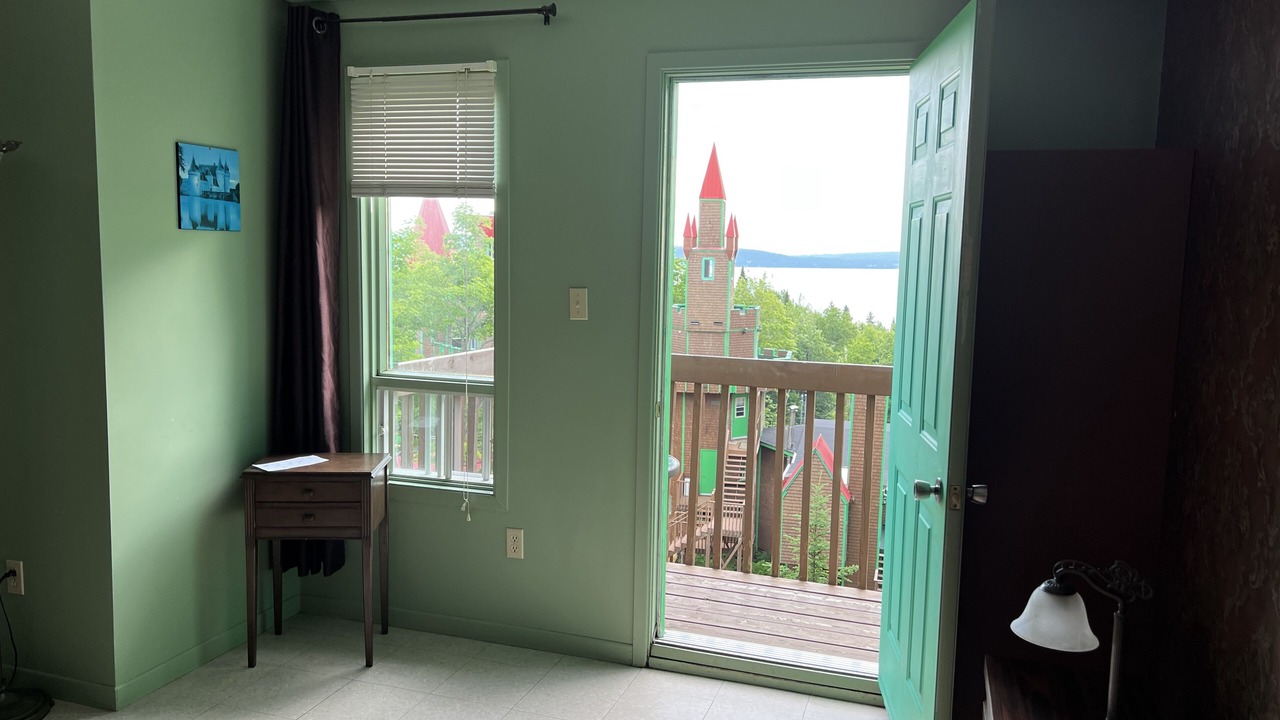 Photo of Bedroom in Pointe-a-la-Garde