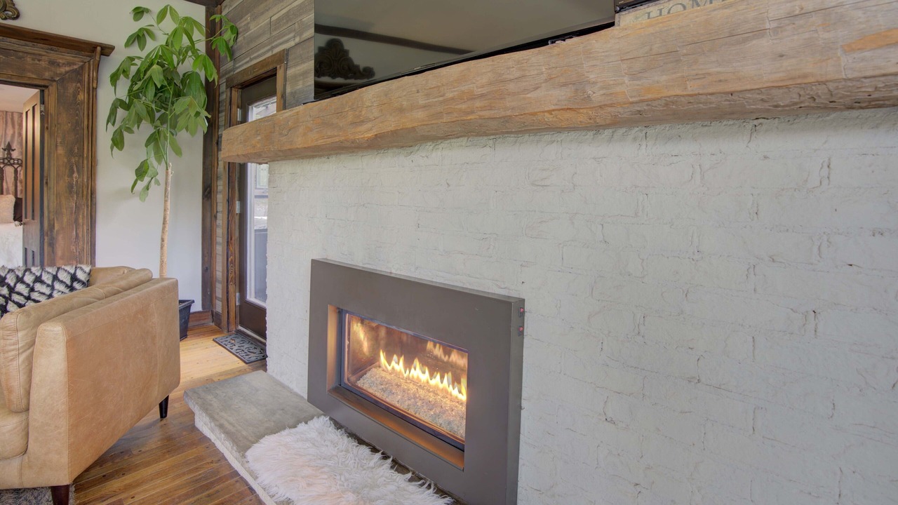 Photo of Livingroom in Greater Napanee