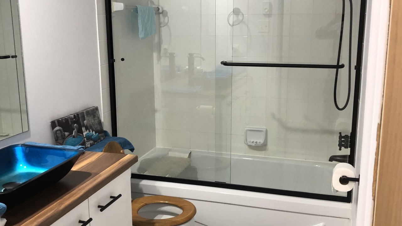 Photo of Bathroom in Magog