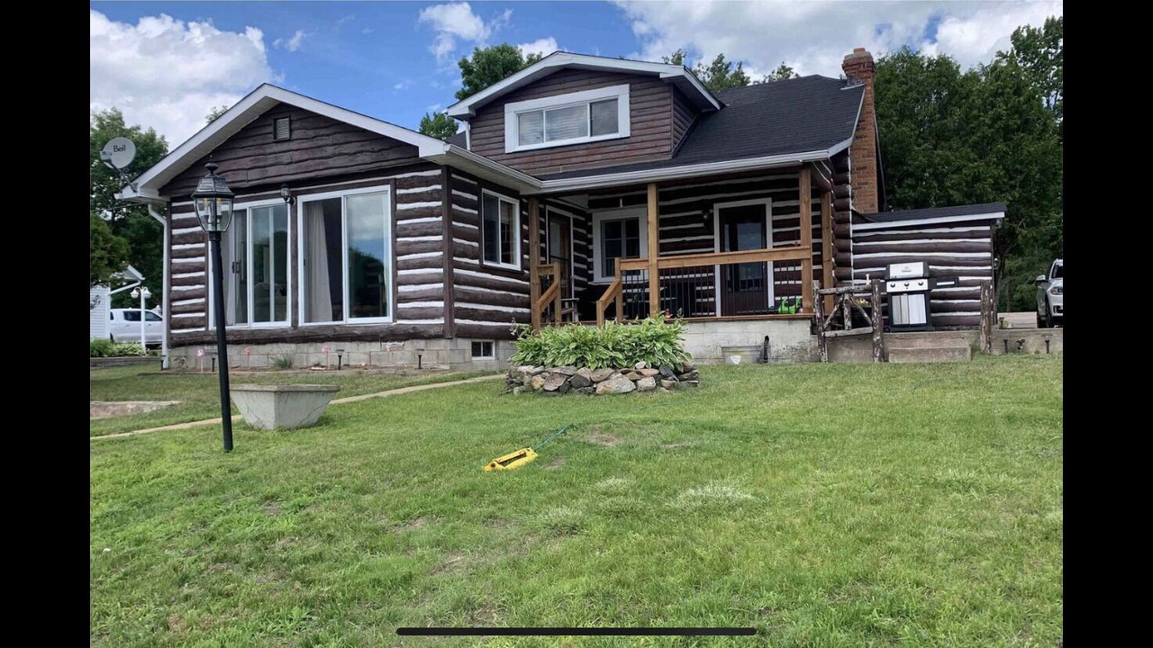 Photo of Outdoor in Golden Lake
