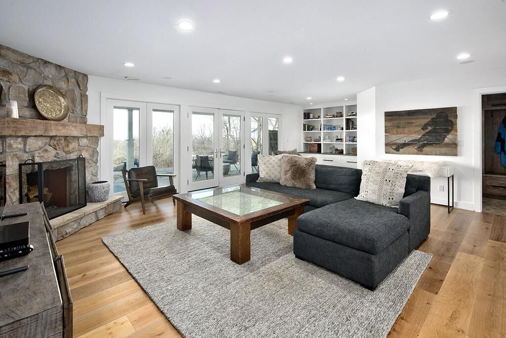 Photo of Livingroom in Clearview