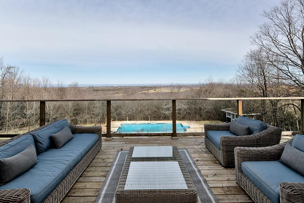 Photo of Outdoor in Clearview