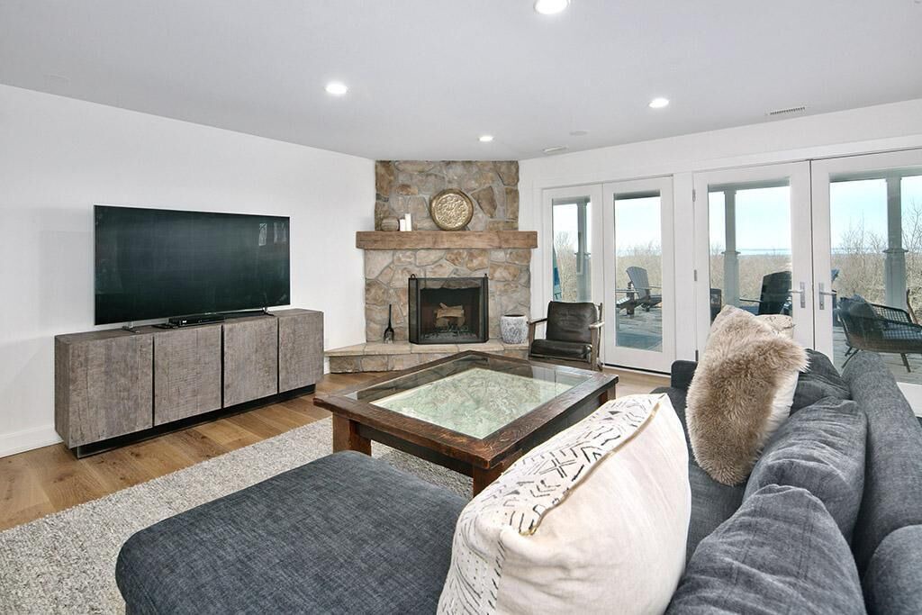 Photo of Livingroom in Clearview