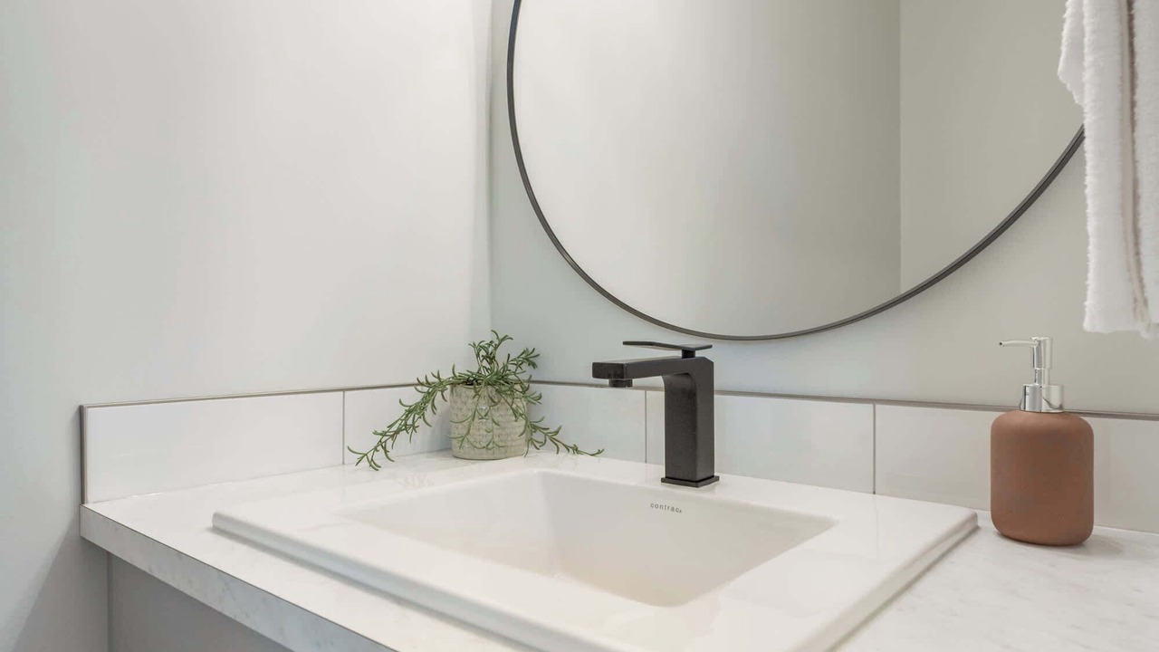 Photo of Bathroom in Sylvan Lake