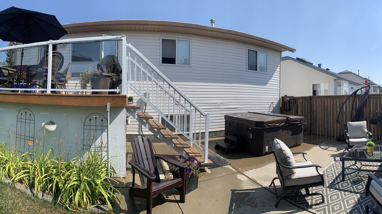 Photo of Patio Balcony in Cochrane