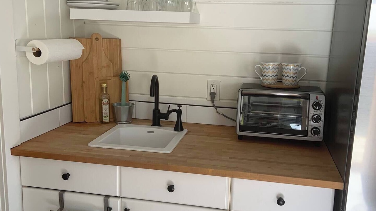 Photo of Kitchen in Cowichan Bay