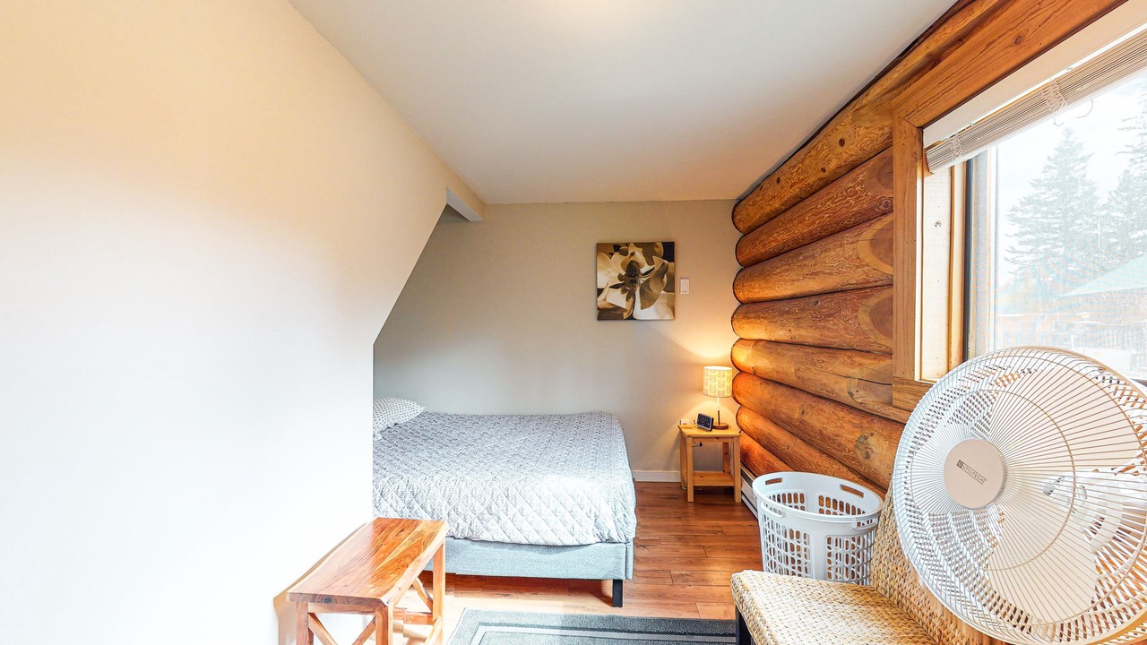 Photo of Bedroom in Lac Le Jeune