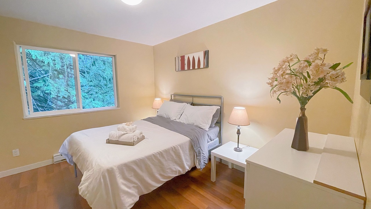 Photo of Bedroom in Campbell River
