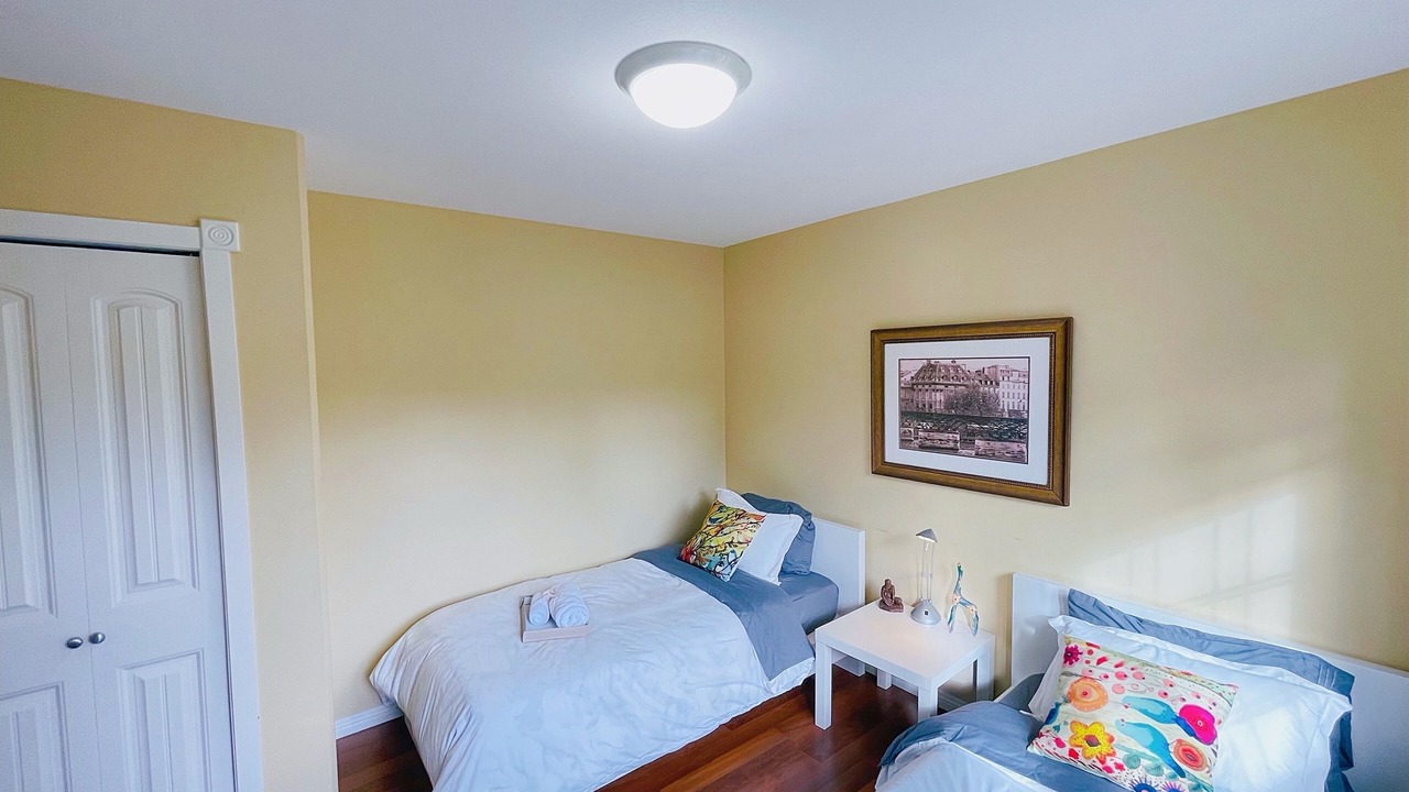Photo of Bedroom in Campbell River