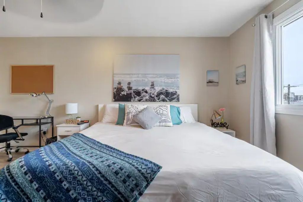 Photo of Bedroom in North Central Edmonton