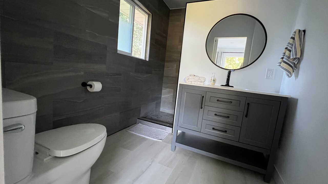 Photo of Bathroom in Port Alberni