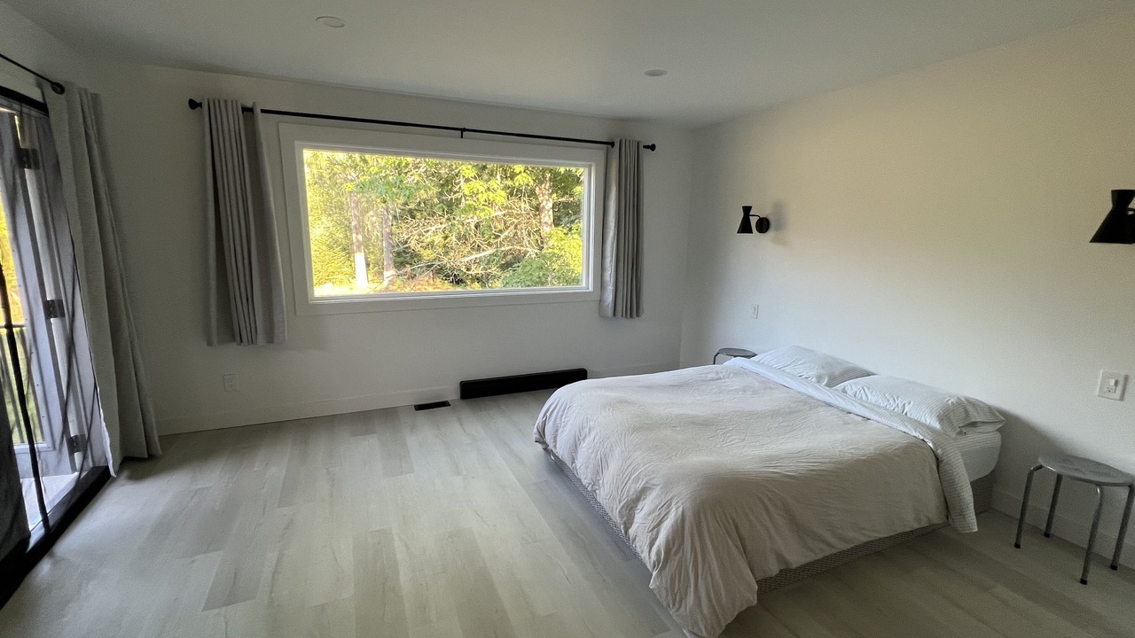 Photo of Bedroom in Port Alberni