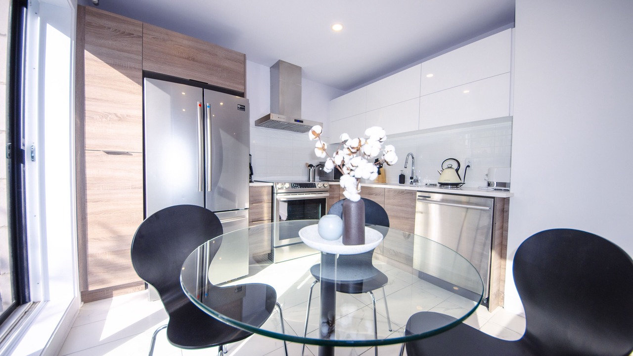 Photo of Kitchen in Cote-Des-Neiges—Notre-Dame-De-Grace