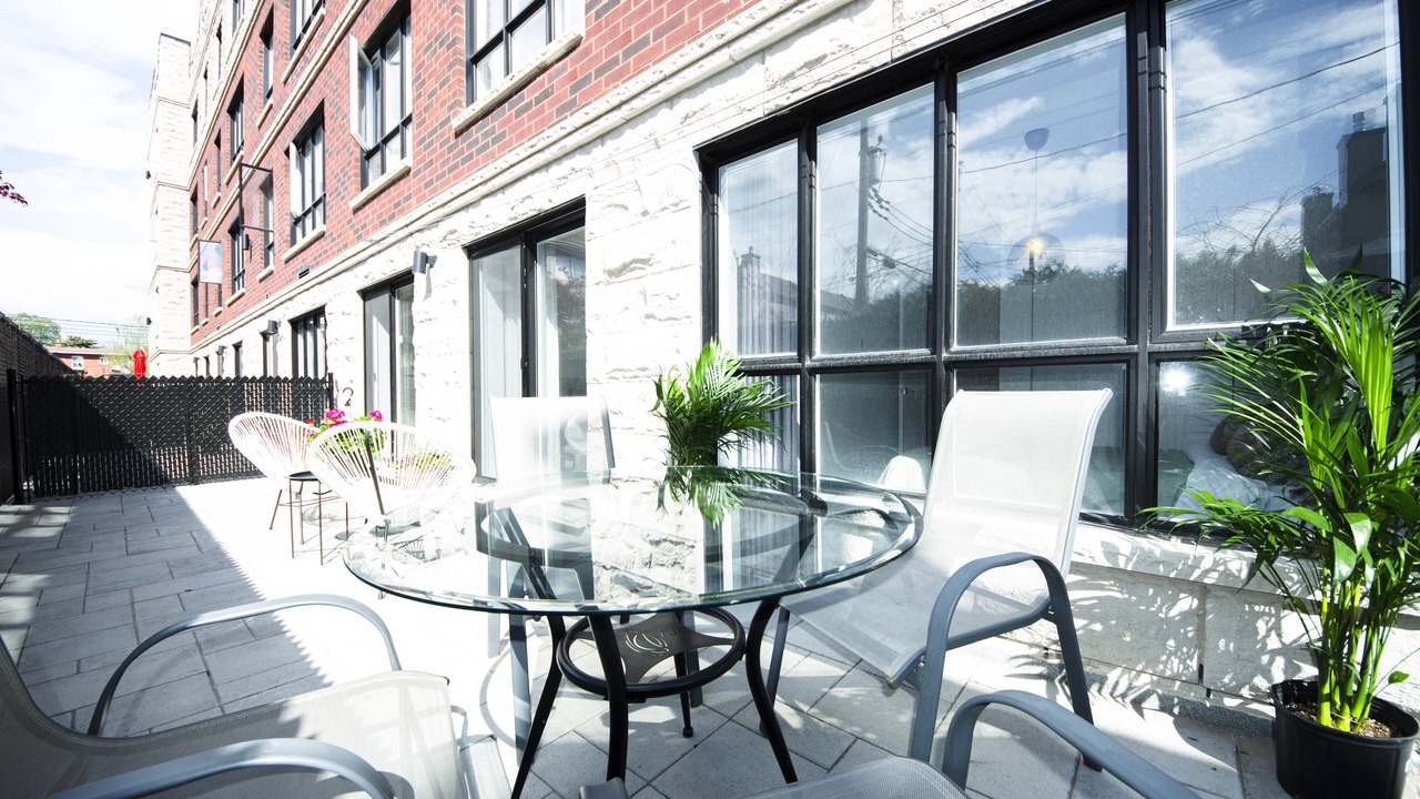 Photo of Outdoor in Cote-Des-Neiges—Notre-Dame-De-Grace