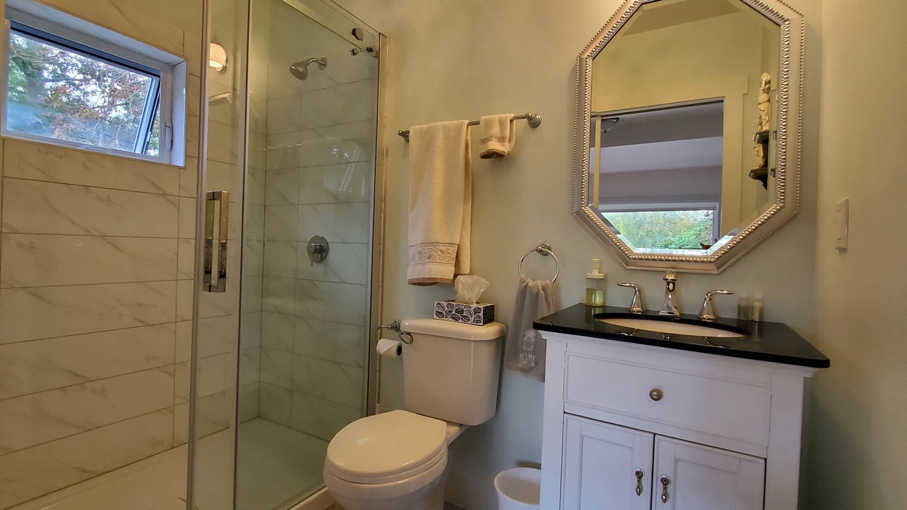 Photo of Bathroom in Western Shore
