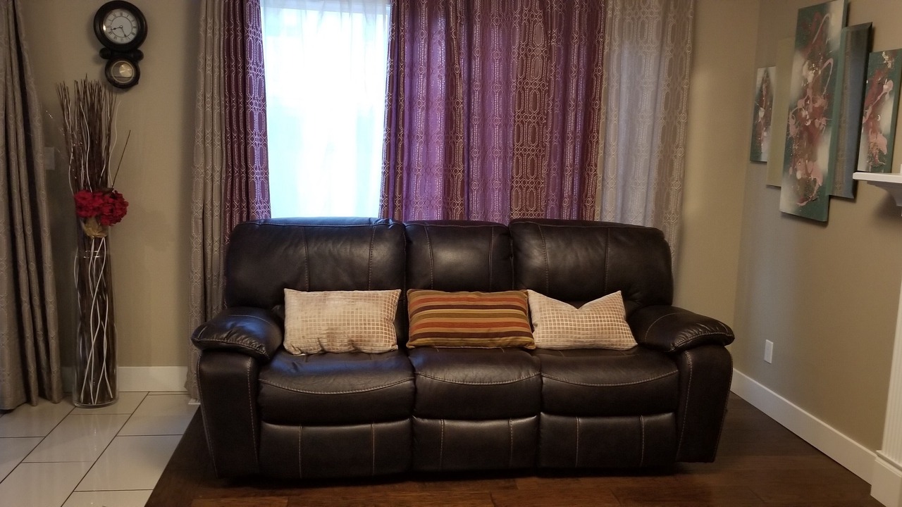 Photo of Livingroom in Northeast Edmonton
