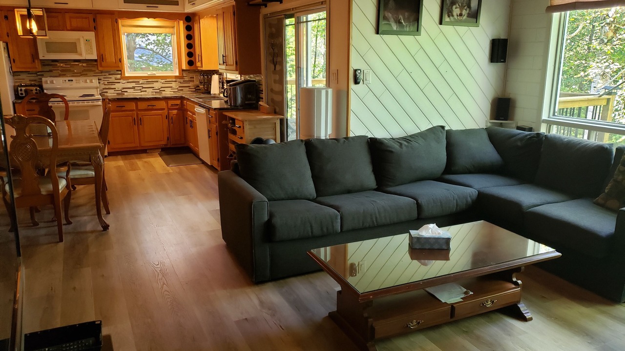 Photo of Livingroom in Amherst