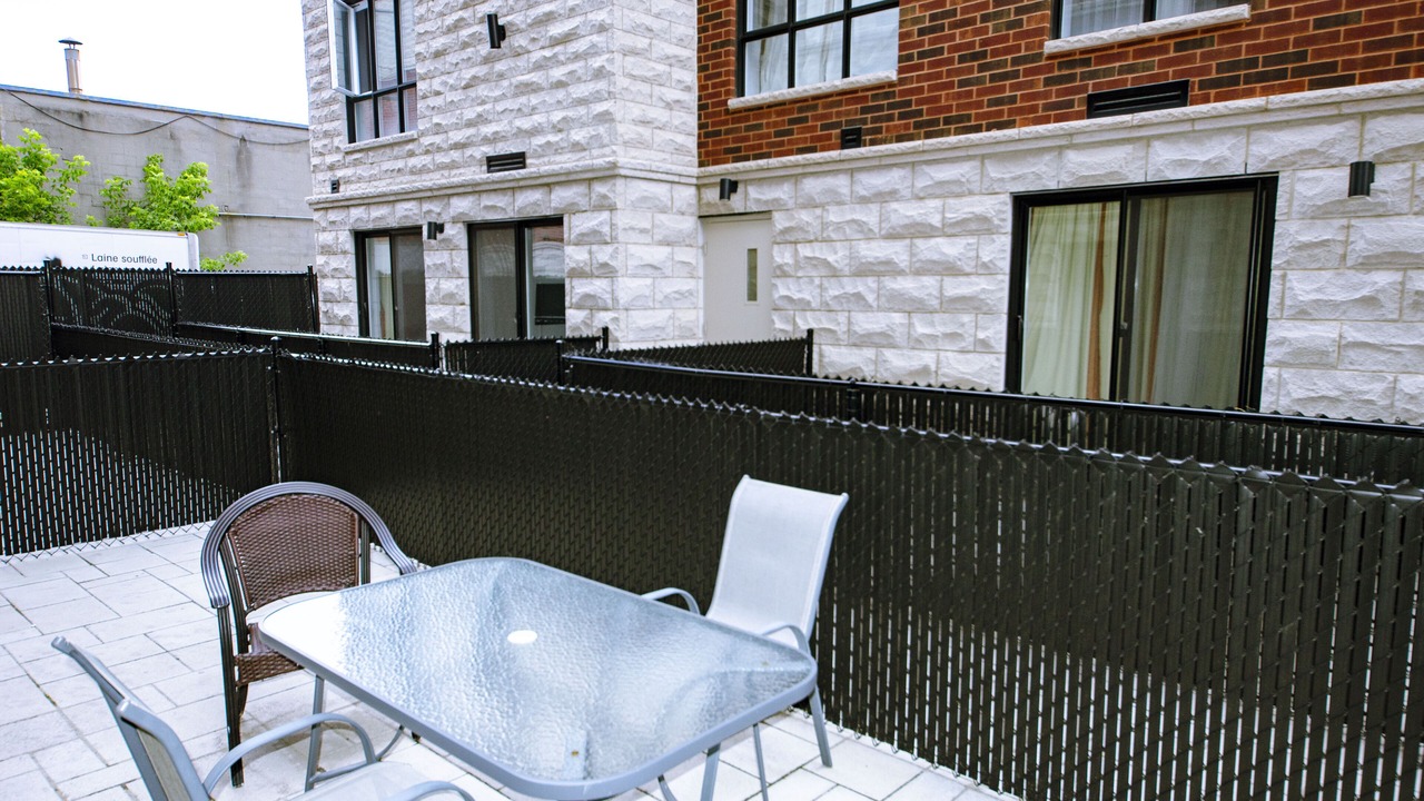 Photo of Outdoor in Cote-Des-Neiges—Notre-Dame-De-Grace