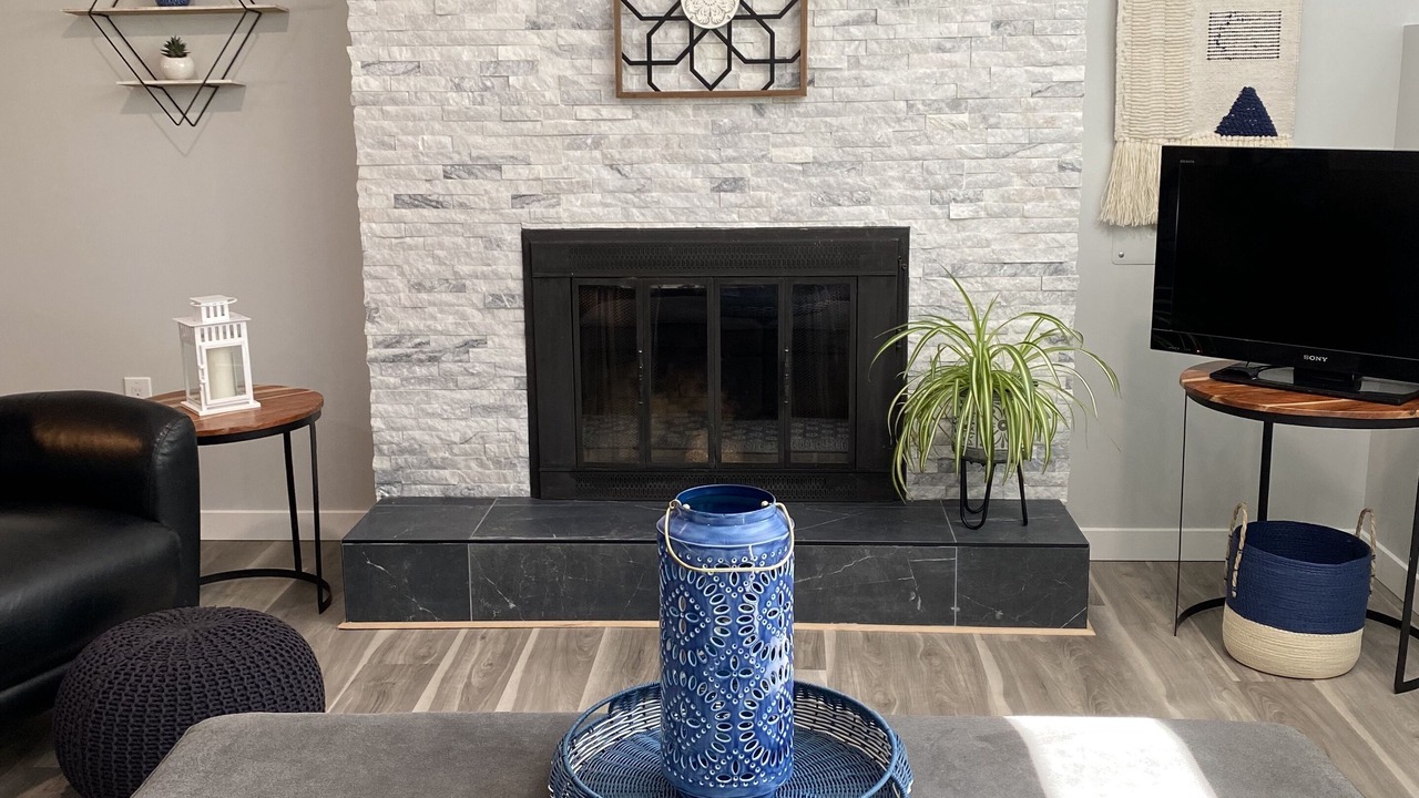 Photo of Livingroom in West Kelowna Estates