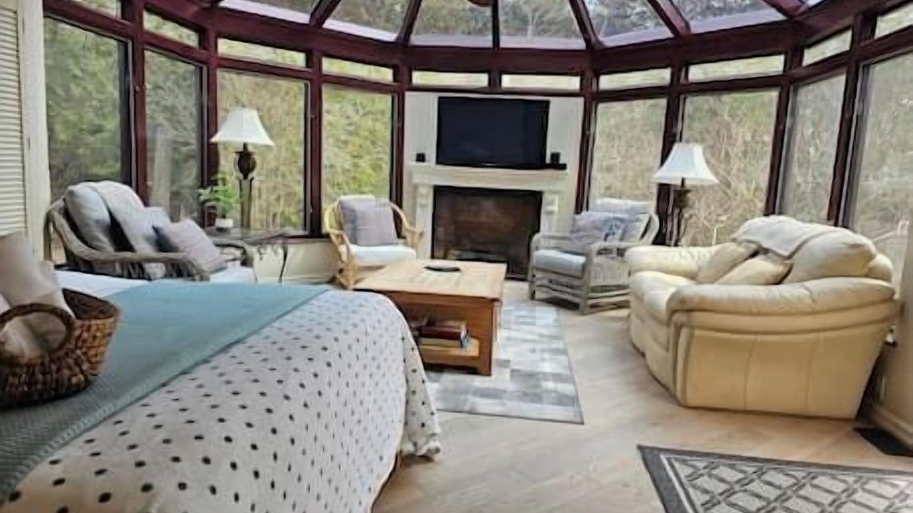 Photo of Bedroom in Kincardine