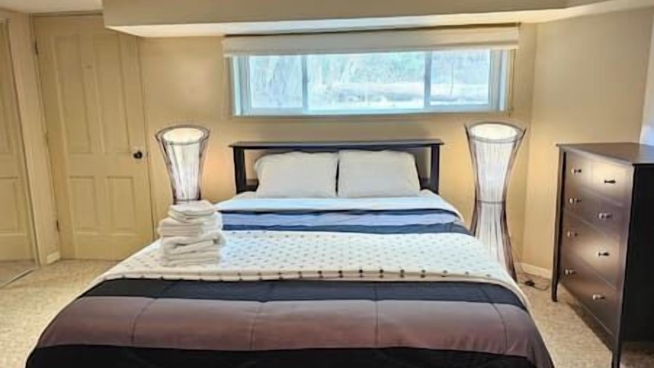 Photo of Bedroom in Kincardine