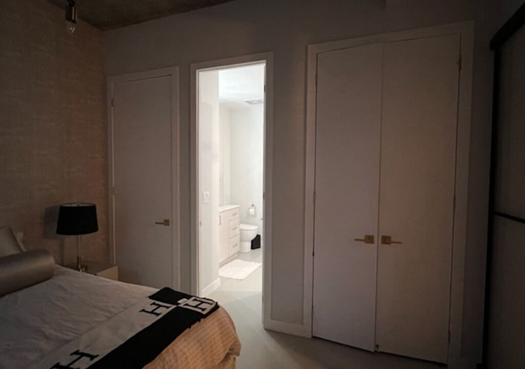 Photo of Bedroom in Fashion District