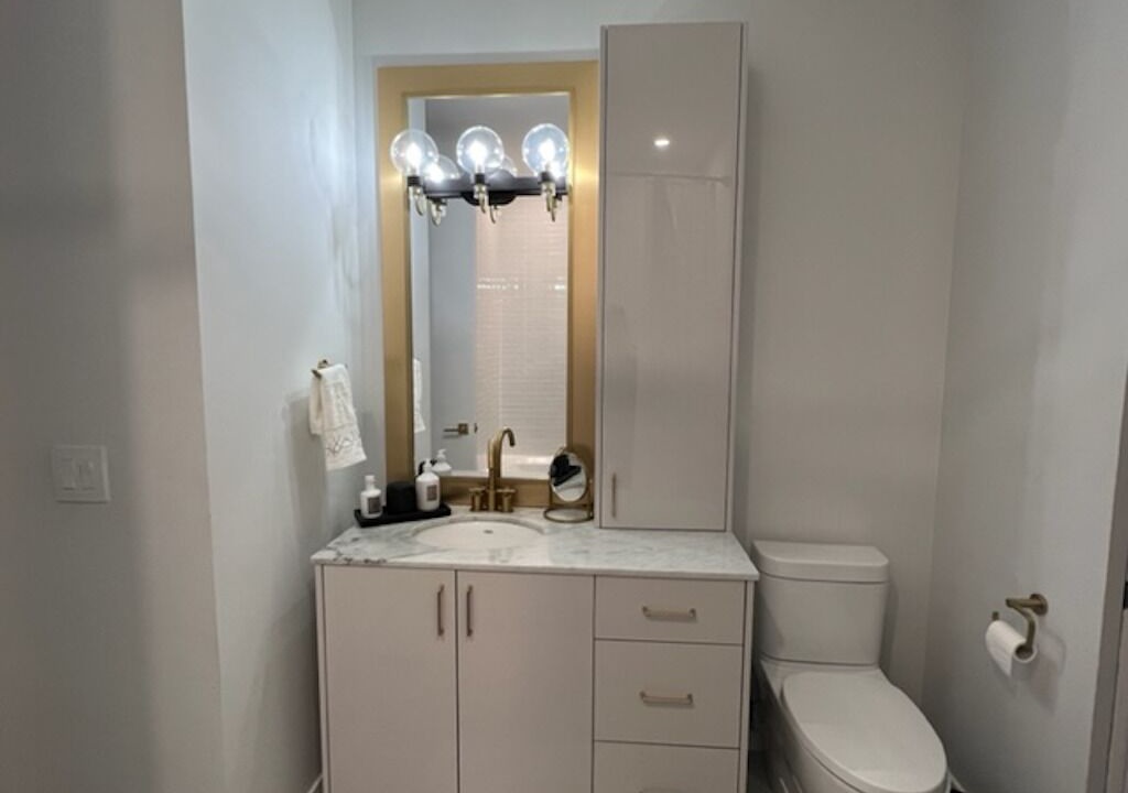 Photo of Bathroom in Fashion District
