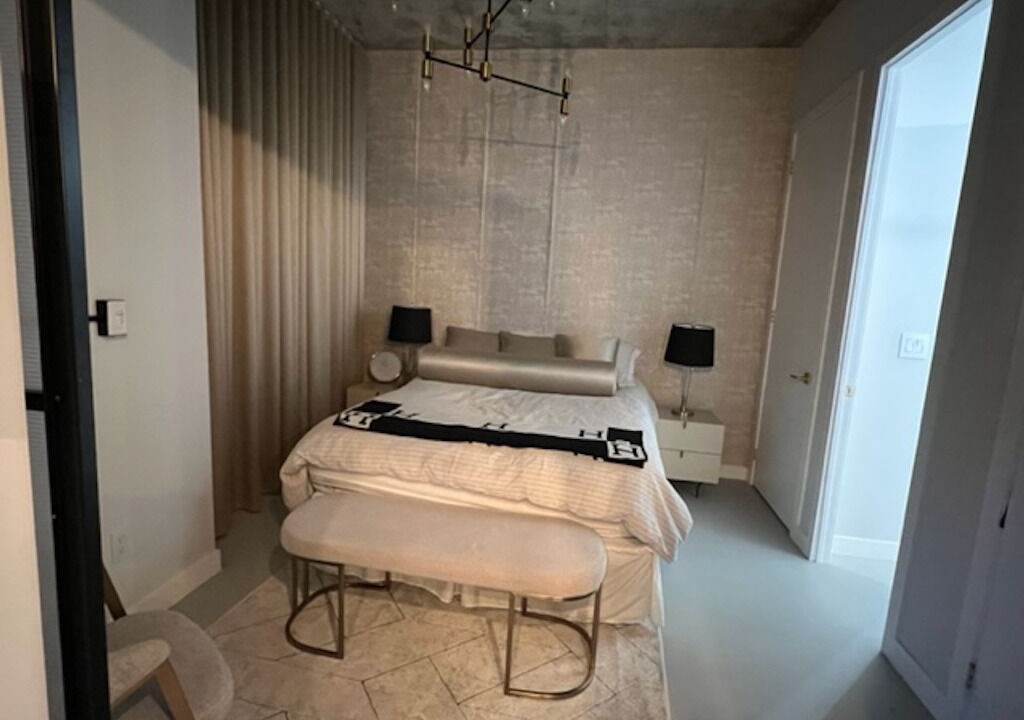 Photo of Bedroom in Fashion District