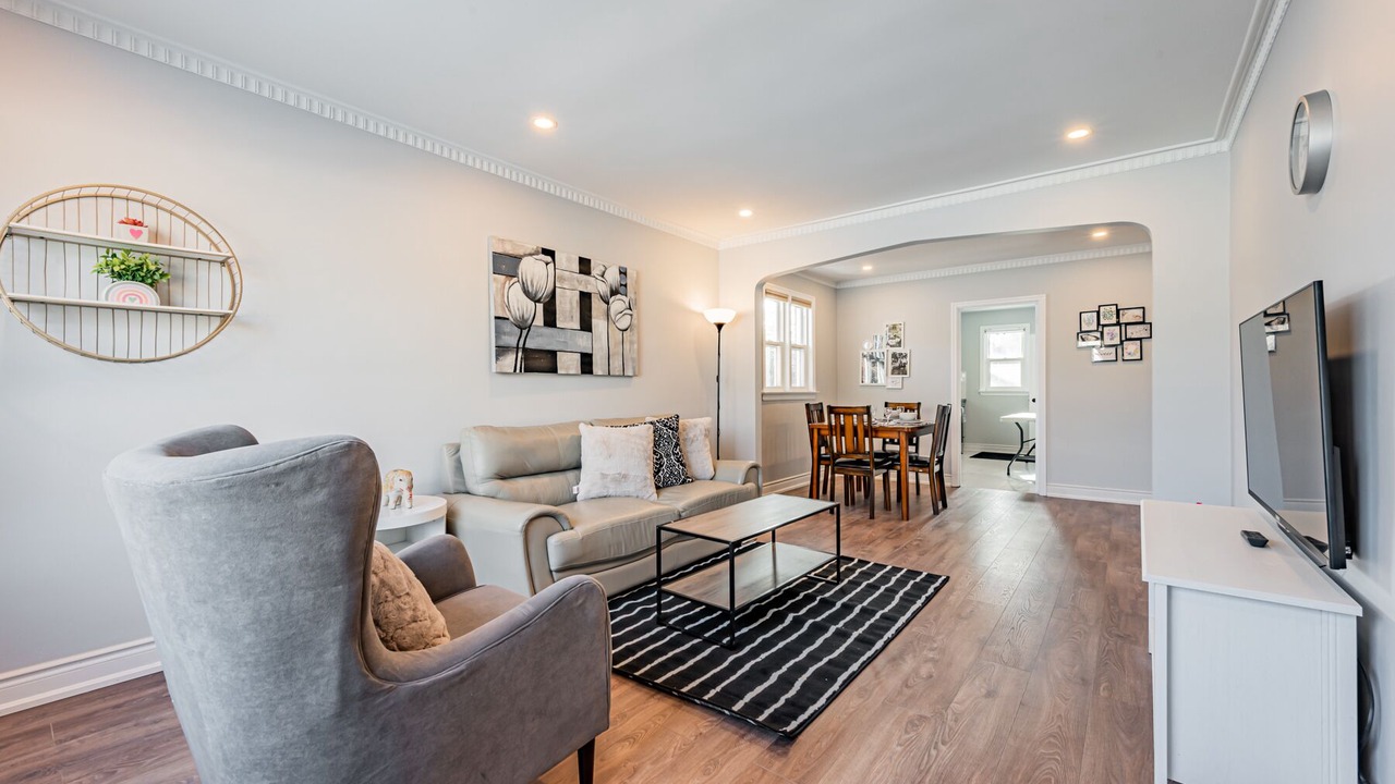 Photo of Livingroom in The Queensway