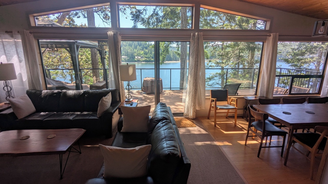 Photo of Bedroom in Pender Island