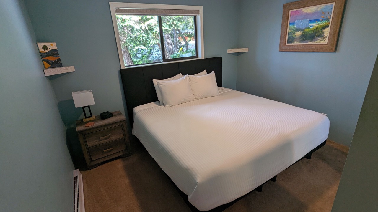 Photo of Bedroom in Pender Island
