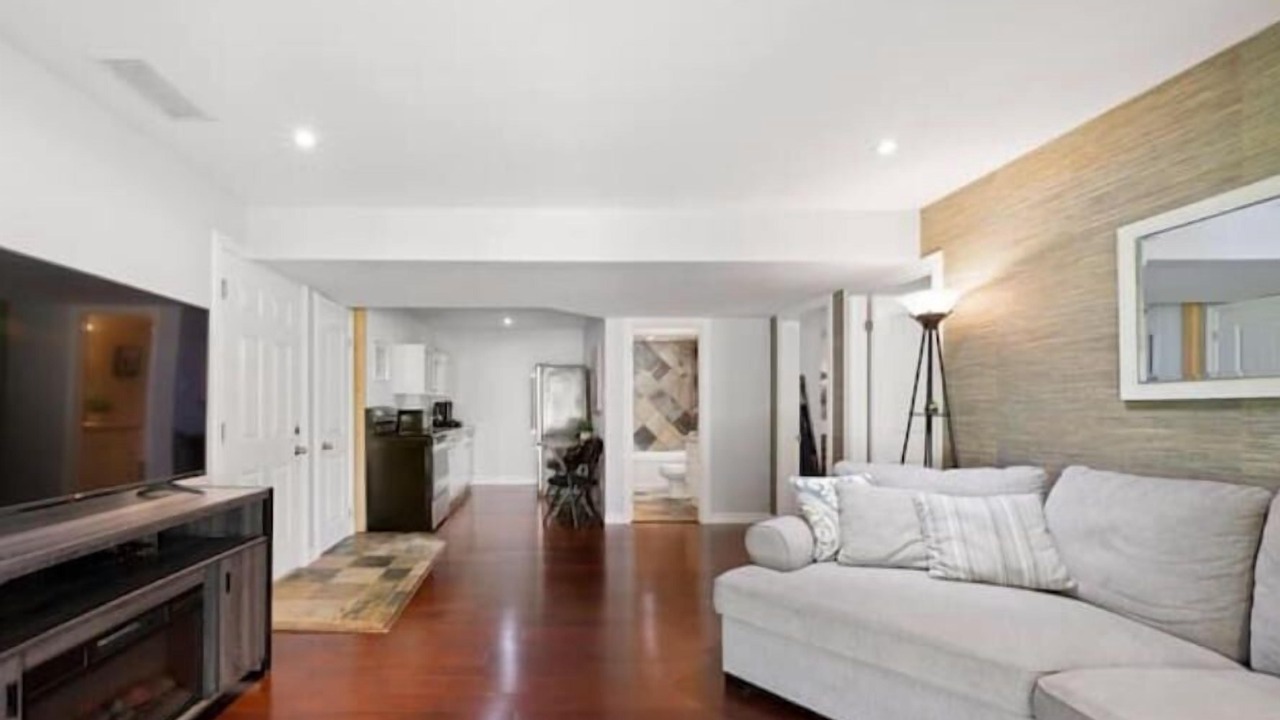 Photo of Livingroom in Muskoka Lakes