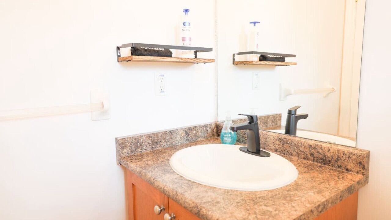 Photo of Bathroom in Thorold
