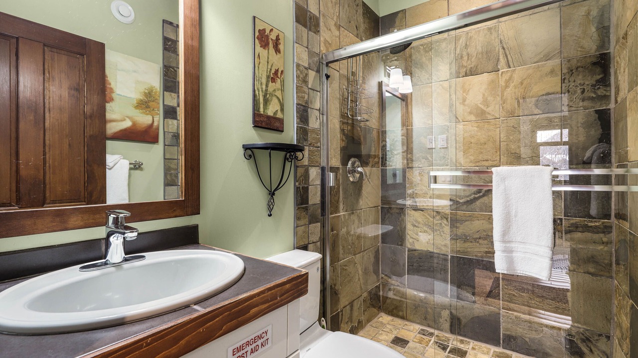 Photo of Bathroom in Sun Peaks