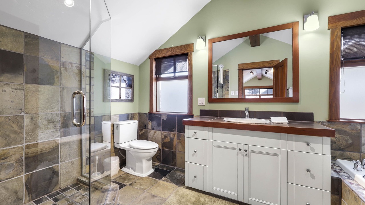 Photo of Bathroom in Sun Peaks