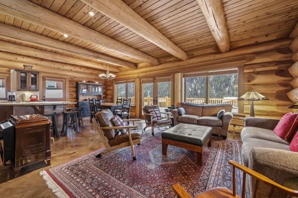 Photo of Livingroom in Fairways