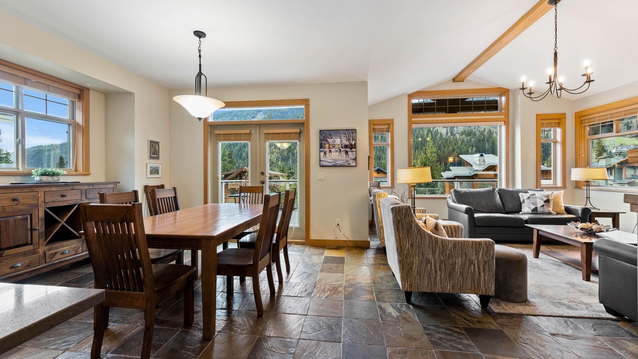 Photo of Livingroom in Fairways