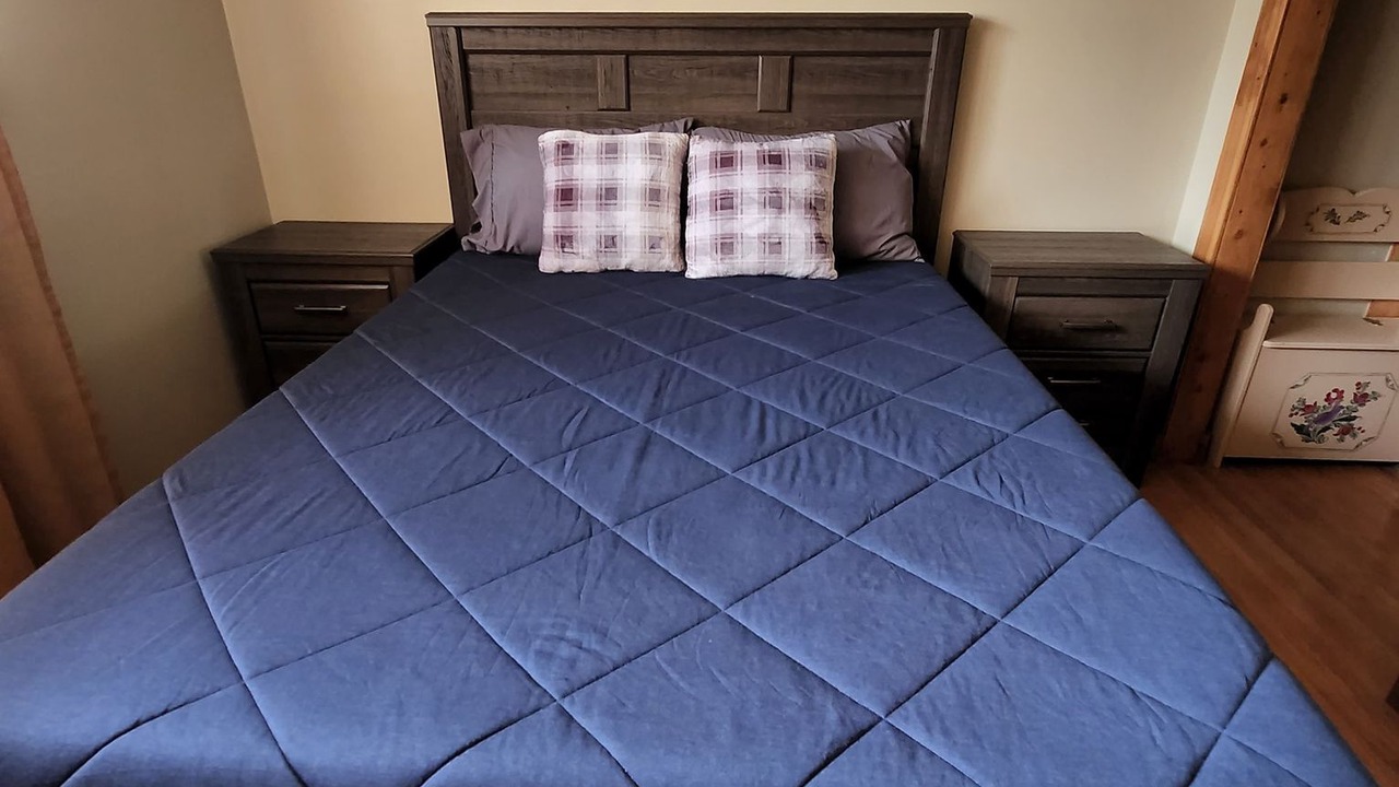 Photo of Bedroom in Town of Magrath