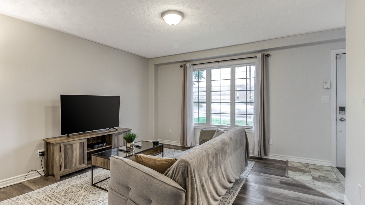 Photo of Livingroom in Sudbury