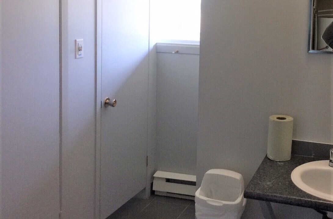 Photo of Bathroom in Saint-Paul-de-l'Ile-aux-Noix