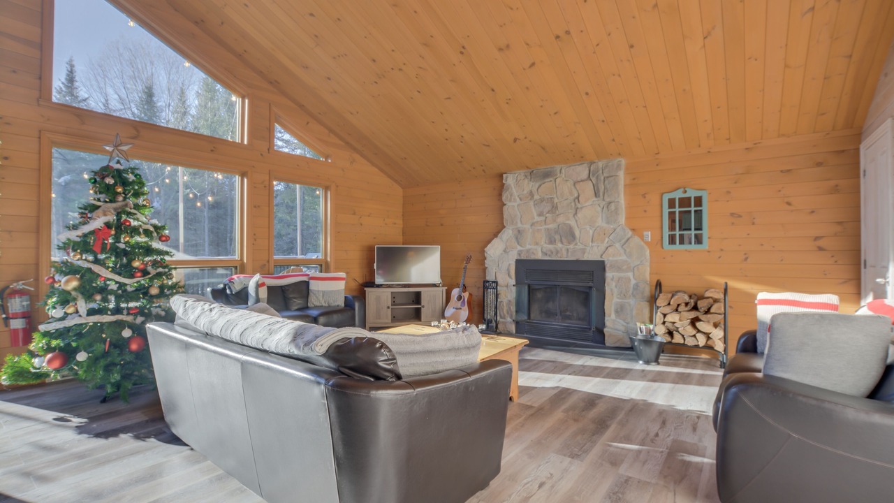 Photo of Livingroom in Lac-Superieur
