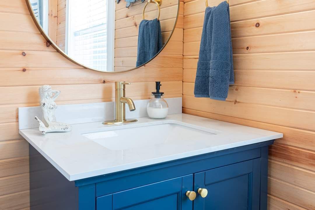 Photo of Bathroom in Canoe Cove