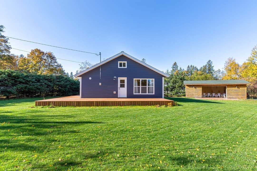Photo of Outdoor in Canoe Cove