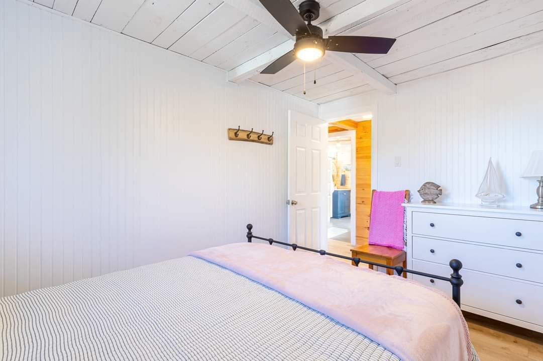 Photo of Bedroom in Canoe Cove