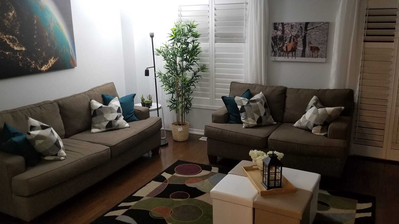 Photo of Livingroom in Ajax