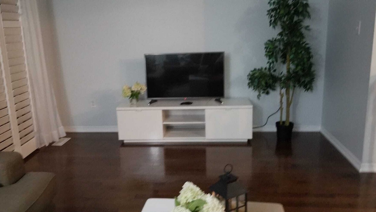 Photo of Livingroom in Ajax