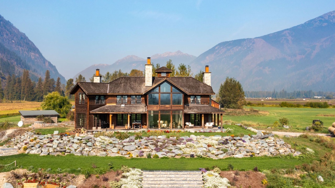 Photo of Outdoor in Pemberton Meadows